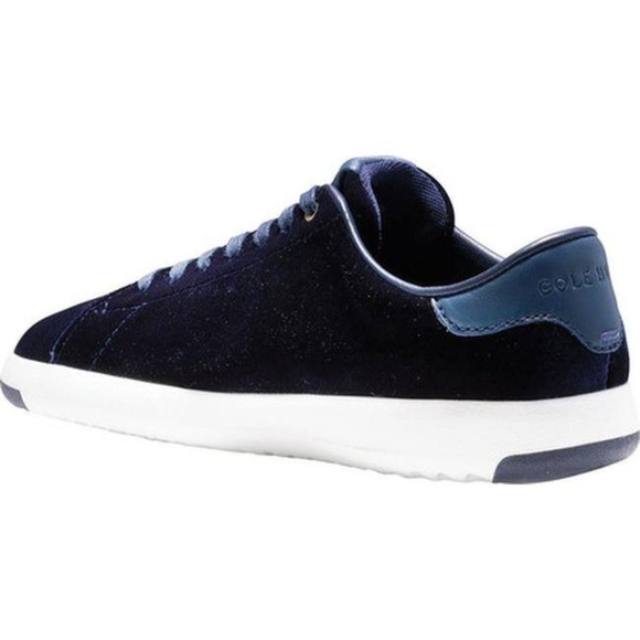NWT Cole Haan GrandPrø Tennis Velvet Sneaker Wmn's - Picture 3 of 5